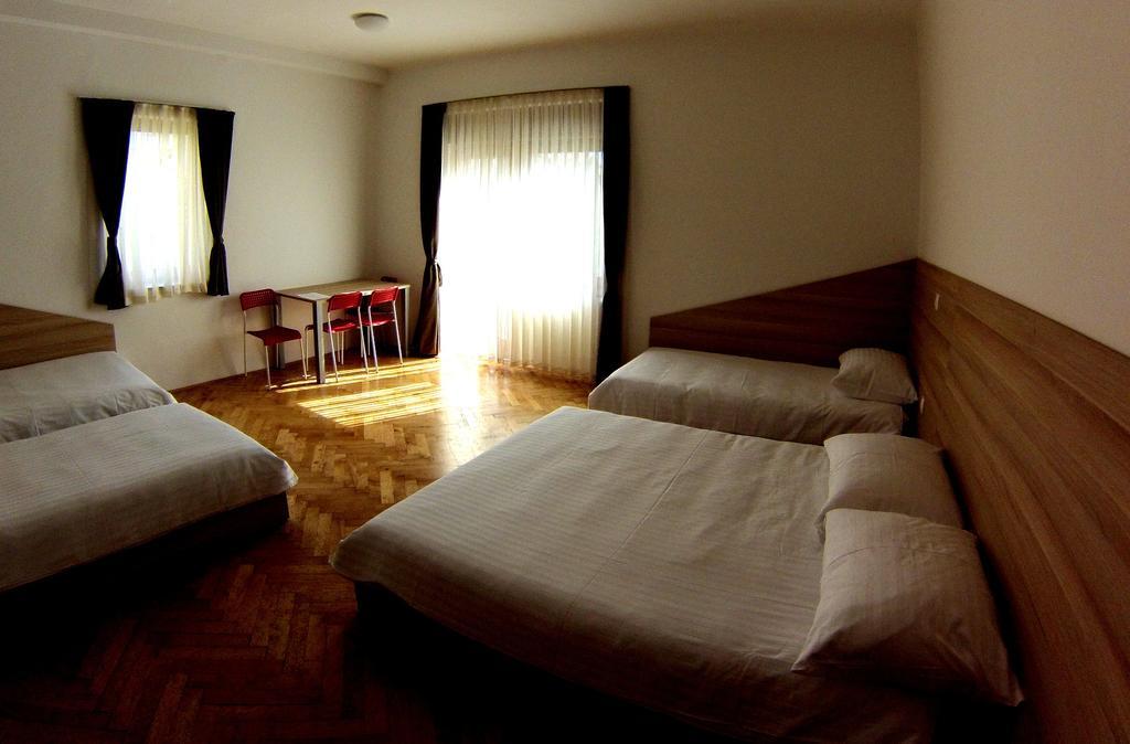 Sweet Dreams Rooms And Apartments 포스토이나 객실 사진
