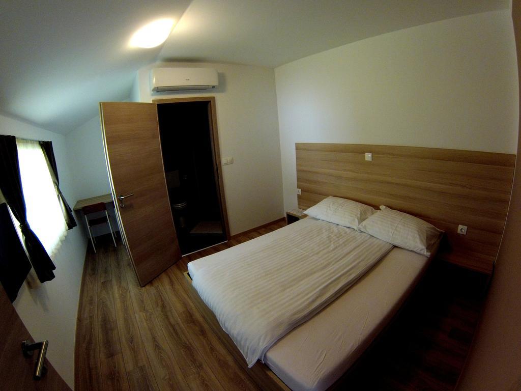 Sweet Dreams Rooms And Apartments 포스토이나 객실 사진