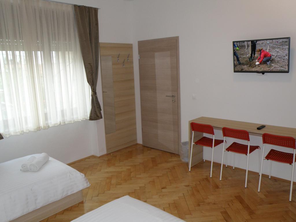 Sweet Dreams Rooms And Apartments 포스토이나 객실 사진
